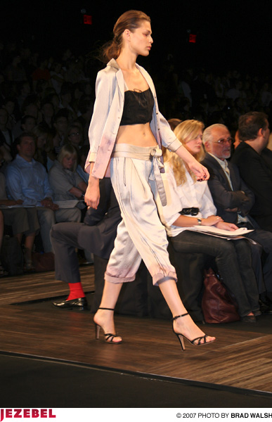 Illustration for article titled Max Azria Spring/Summer '09 Show & Scene
